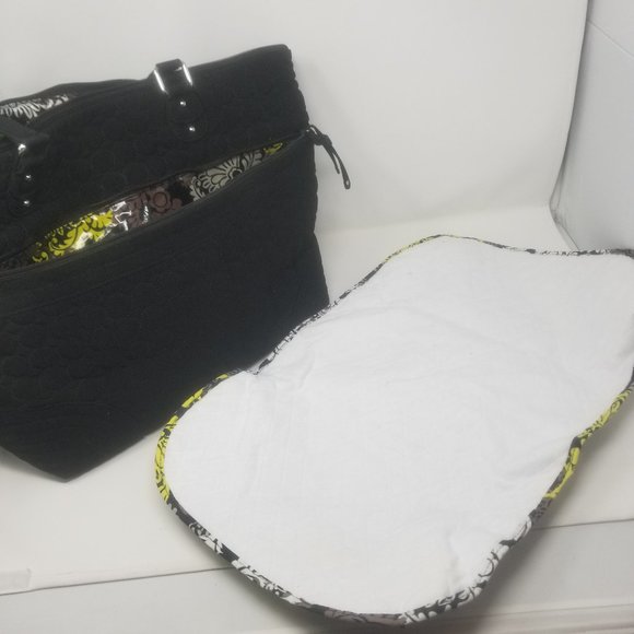 Vera Bradley Ultimate Baby Quilted Performance Twill Black Diaper Bag Change Pad - Picture 5 of 11